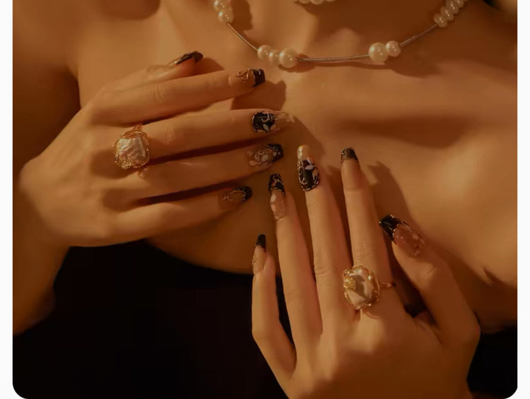 Press-On Nails & Gel Polishes