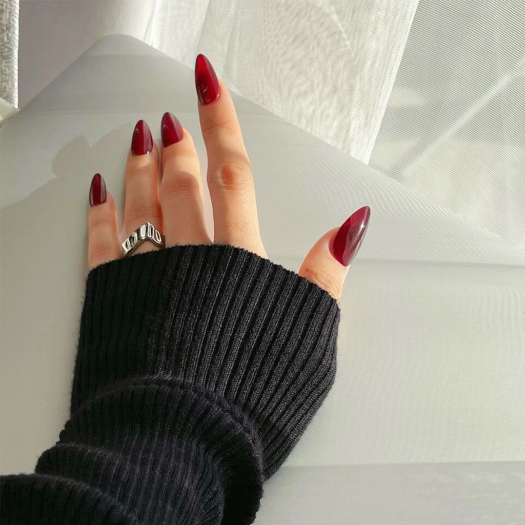 Almond_press-on_Nails