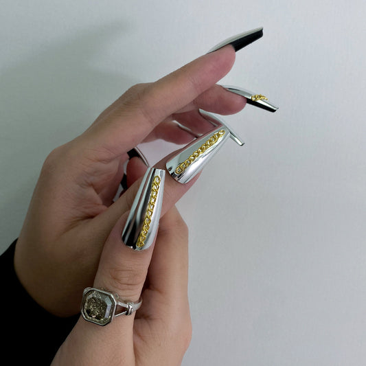 Chic Allure- Silver Glossy Chain Design 24 Pieces 12 Sizes T-Shape Long Wearable Nail Art Set with Jelly Nail Glue - Pansytracy