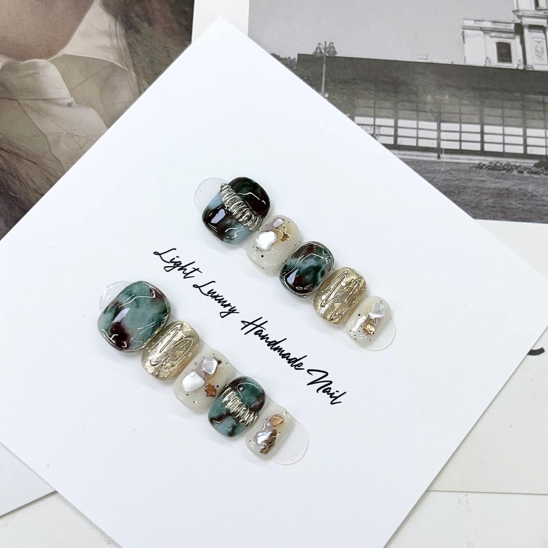 Emerald Pure Handmade Wearing Armor_3