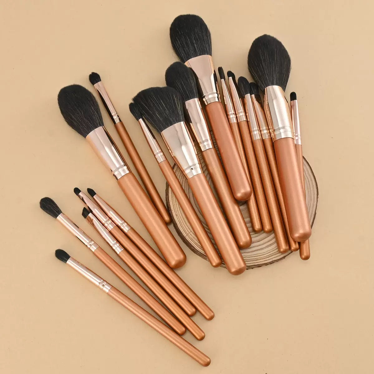 PANSYTRACY 17-Piece Makeup Brush Set Loose Powder Blush Contour and Eyeshadow Brushes